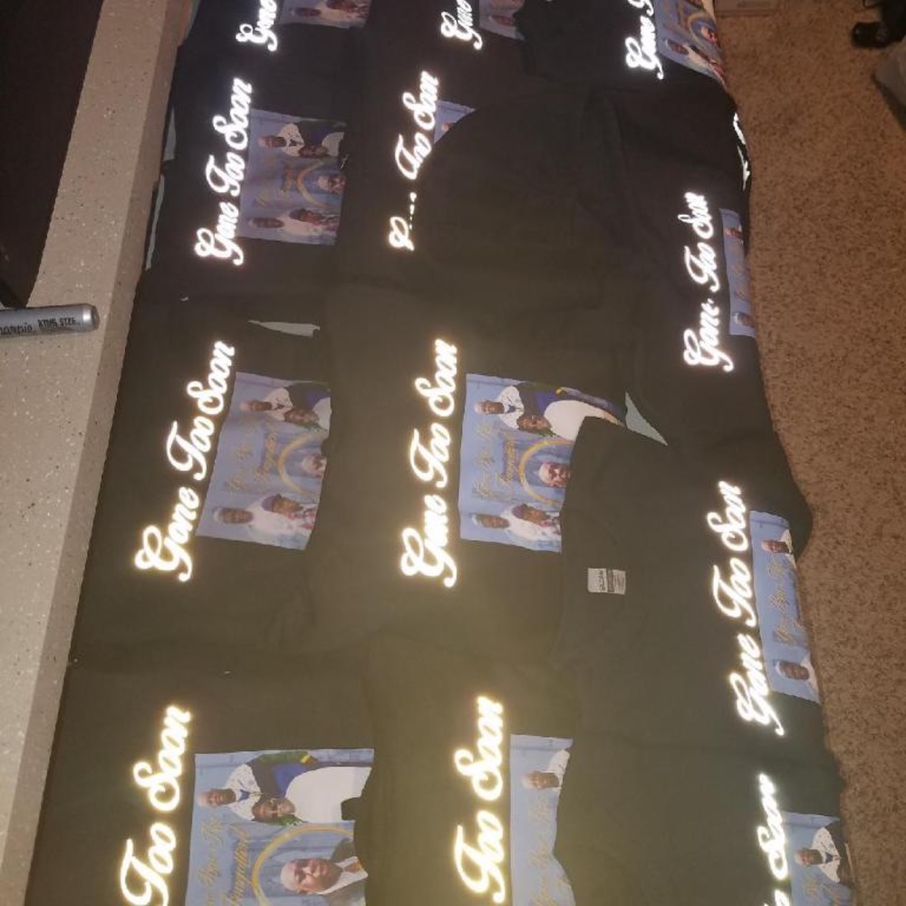 Customize shirts - Picture 15 of 16